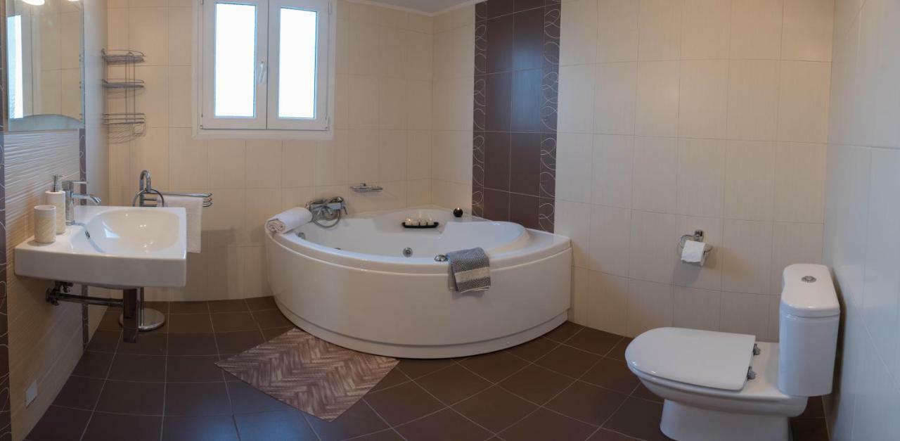 Villa Epavlis Haraki Eksteriør billede